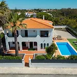 Villa Bellegarde By Algarve Vacation