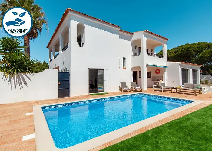Villa Bellegarde By Algarve Vacation