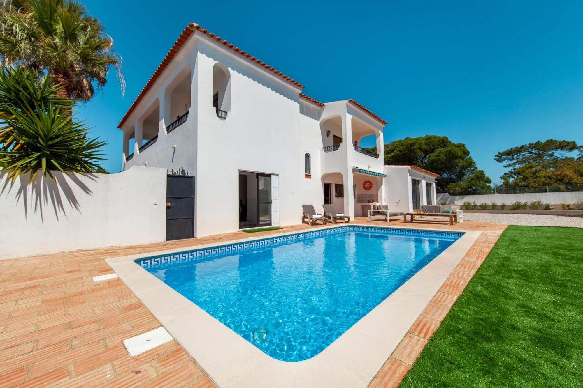 Villa Bellegarde By Algarve Vacation Albufeira
